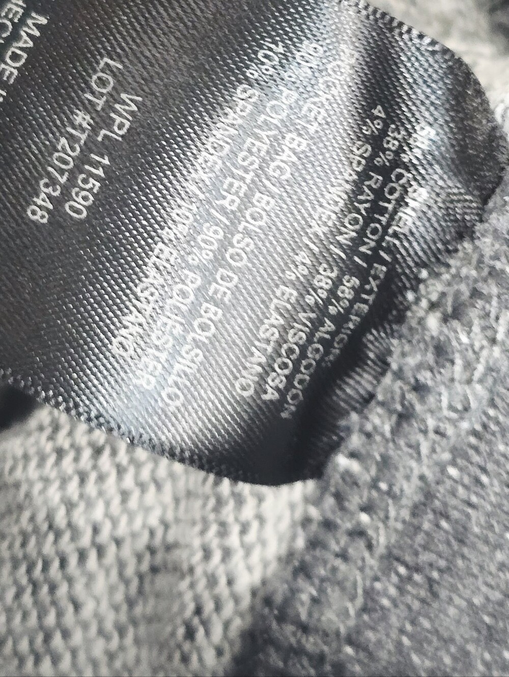 Women’s 32 Degrees Gray Knit Drawstring Athletic Shorts - Picture 6 of 6